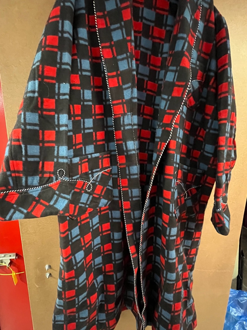 Men's Vintage Black Plaid Red & Blue Robe